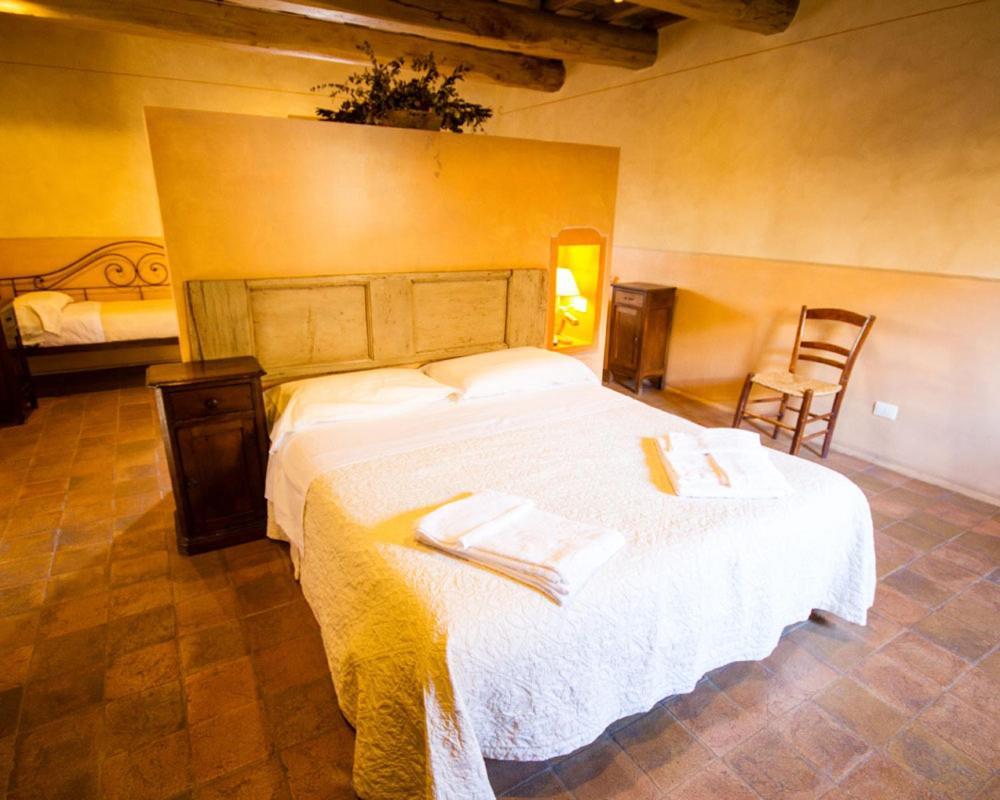 Agriturismo Il Casale Degli Amici Норчія Екстер'єр фото