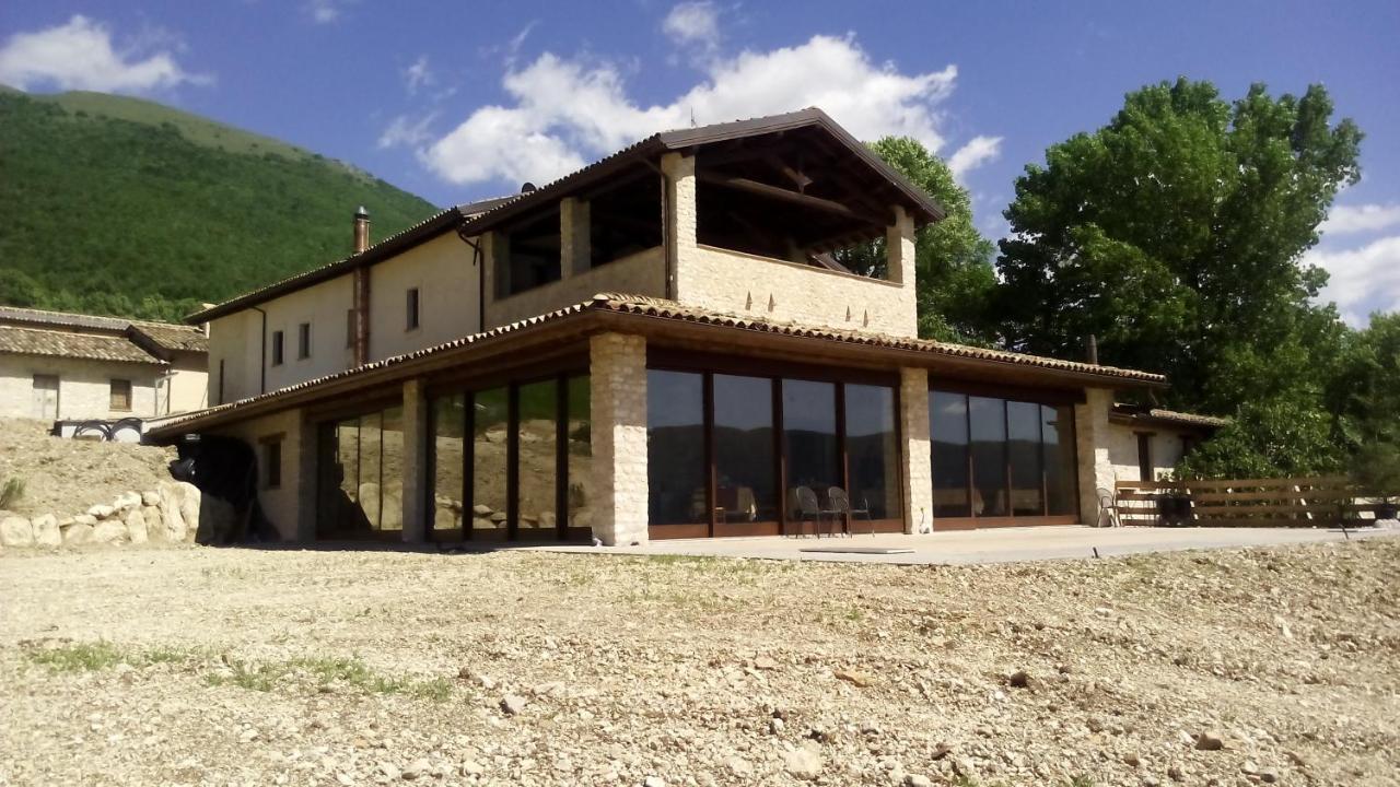Agriturismo Il Casale Degli Amici Норчія Екстер'єр фото